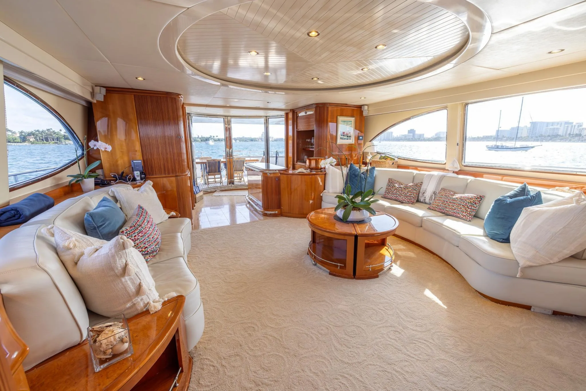 Sirena 88’ FT Yacht