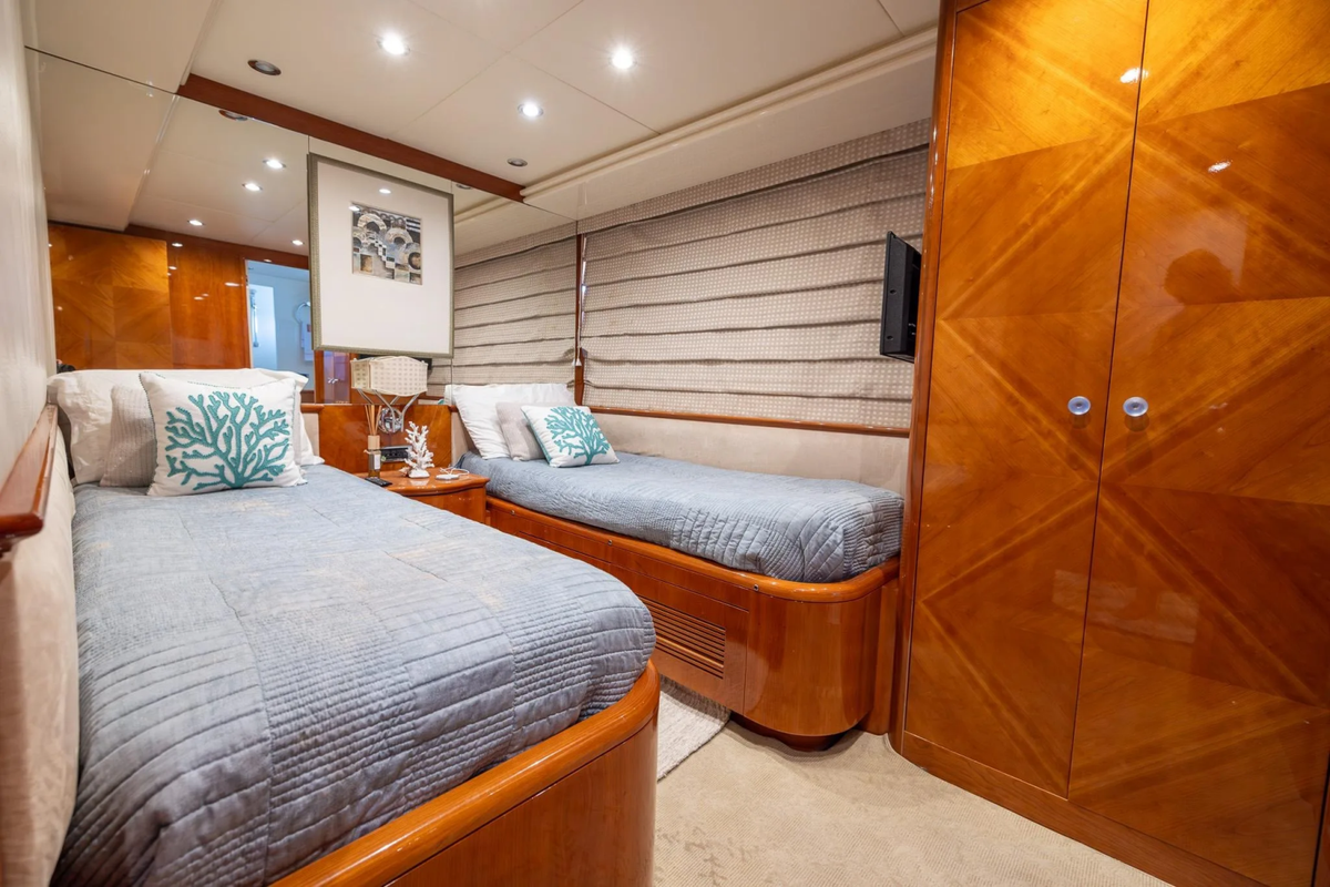 Sirena 88’ FT Yacht