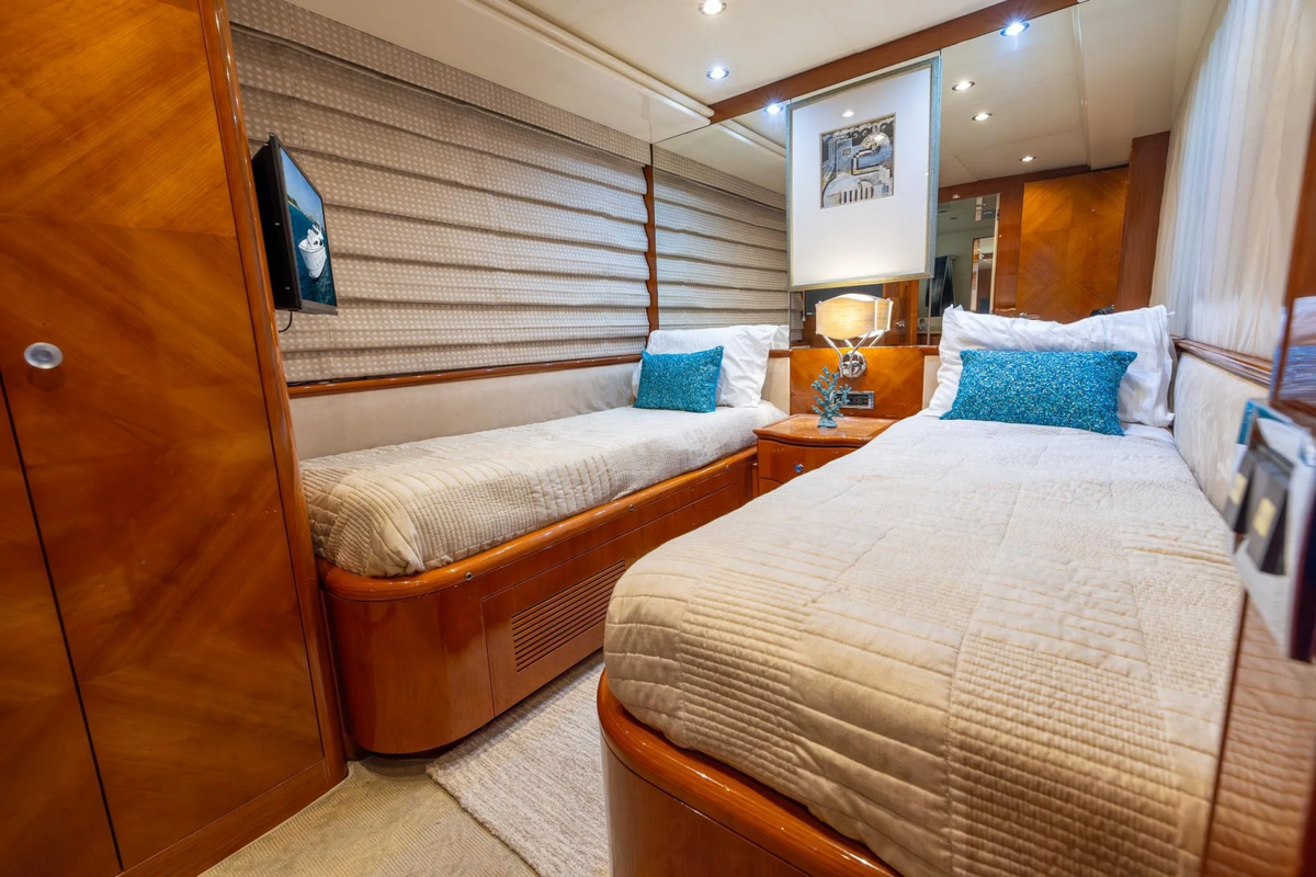 Sirena 88’ FT Yacht