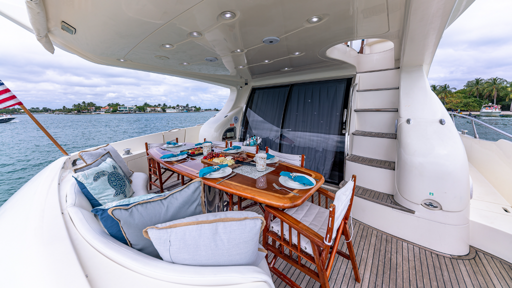 Sealine 70’ FT Yacht