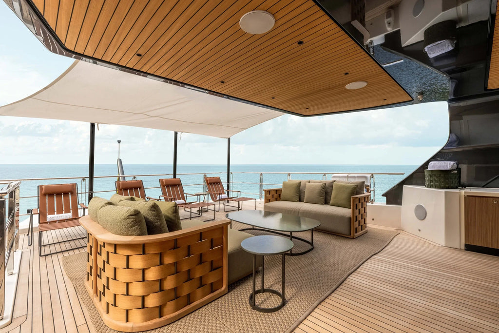 SQUALO 100’ FT Yacht