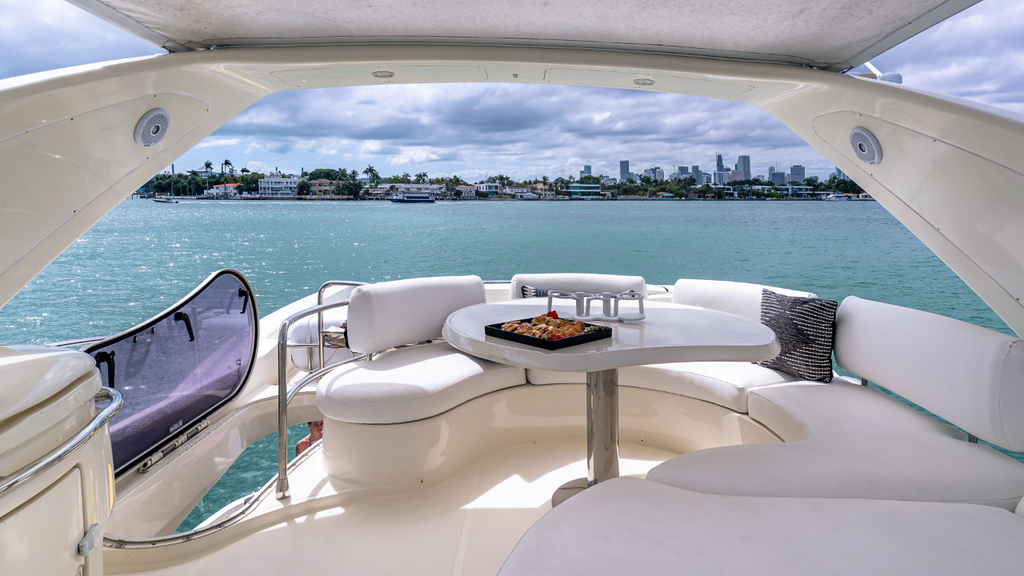 Sealine 70’ FT Yacht