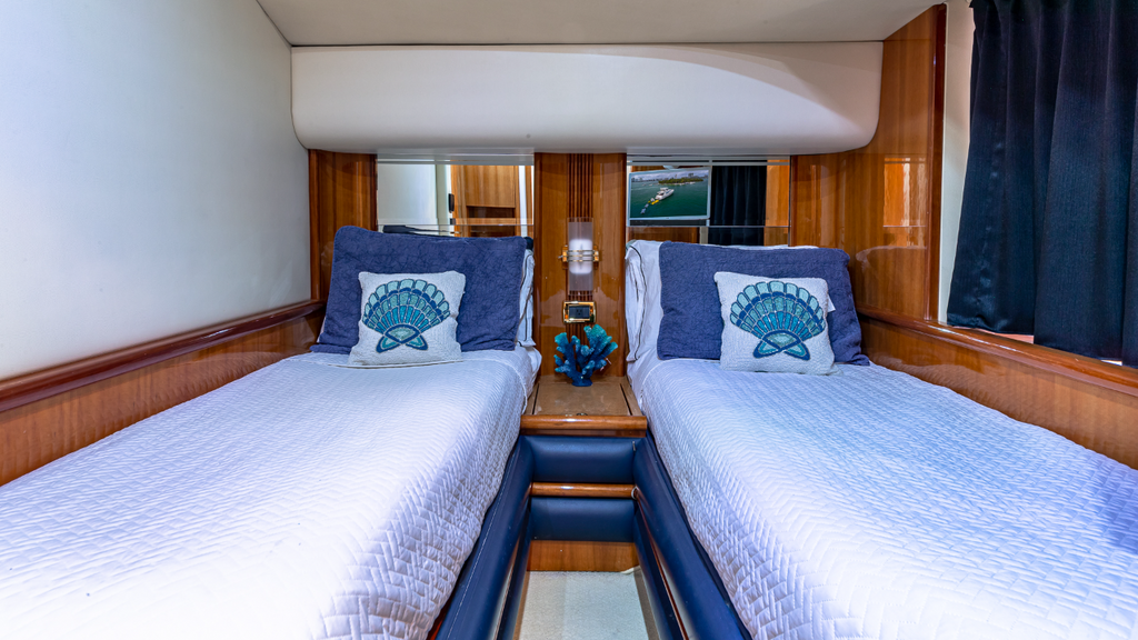 Sealine 70’ FT Yacht