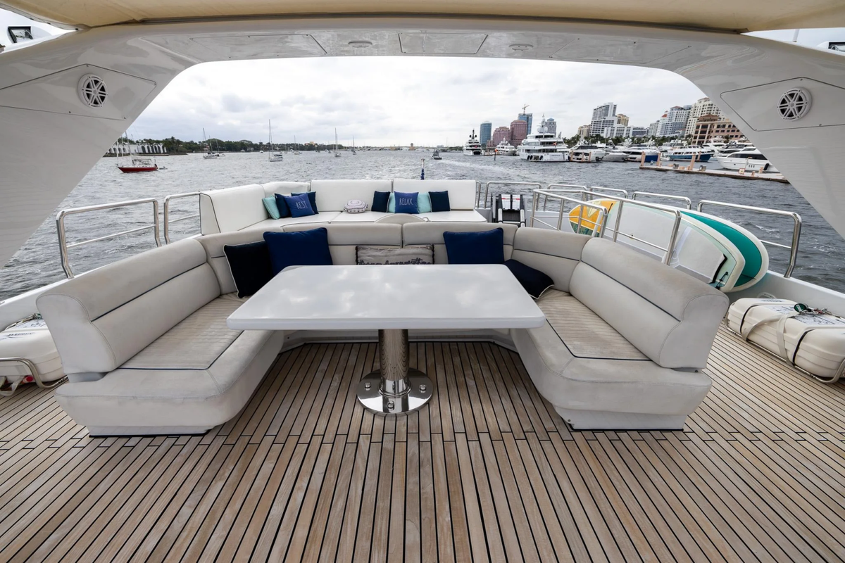 Sirena 88’ FT Yacht