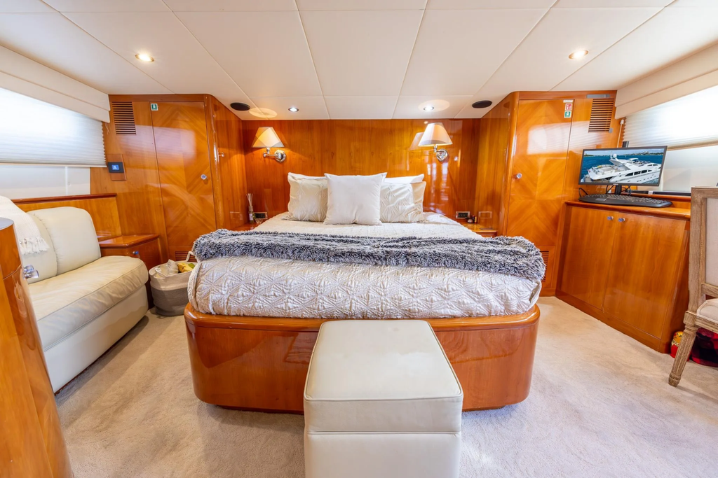 Sirena 88’ FT Yacht