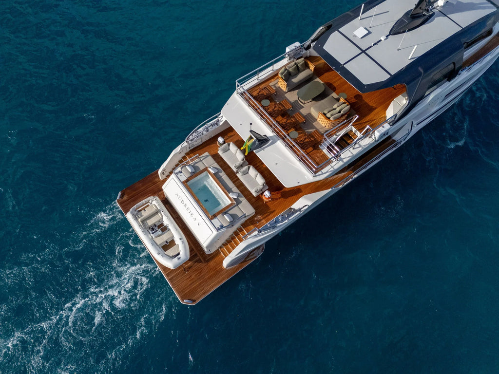 SQUALO 100’ FT Yacht