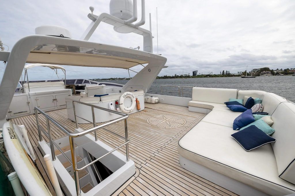 Sirena 88’ FT Yacht