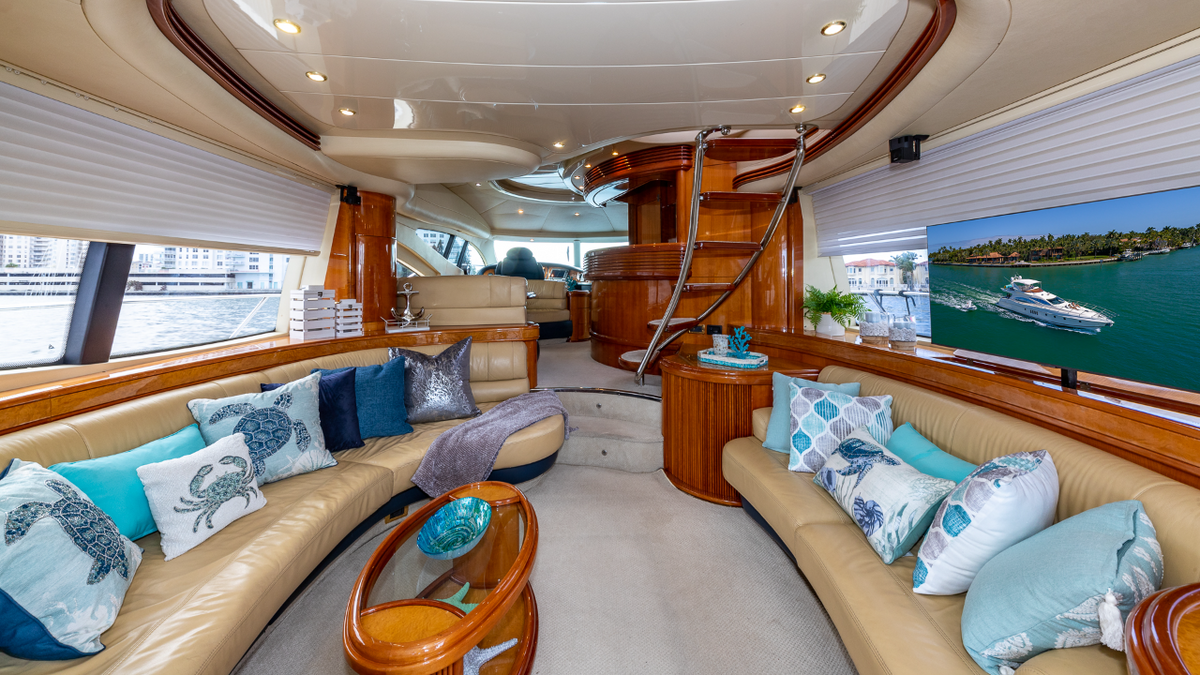 Sealine 70’ FT Yacht