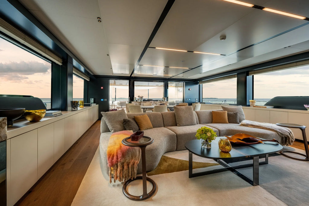 SQUALO 100’ FT Yacht