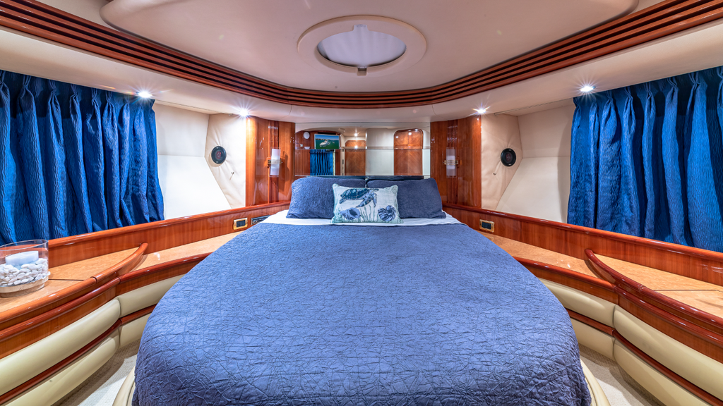 Sealine 70’ FT Yacht
