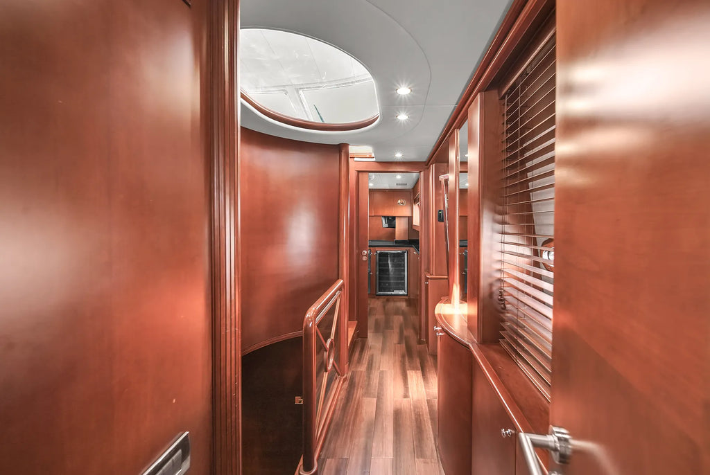 Sonara 100’ FT Yacht