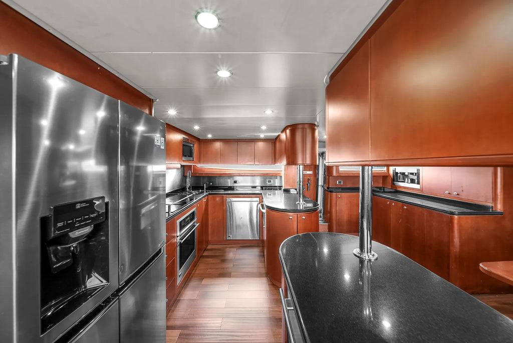 Sonara 100’ FT Yacht